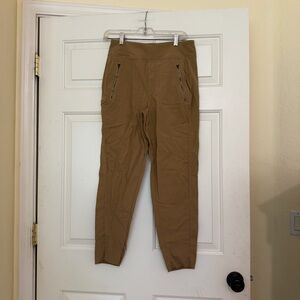 Athleta Women’s Brown Tan Trekkie North High Rise Travel Pants Joggers Size 6